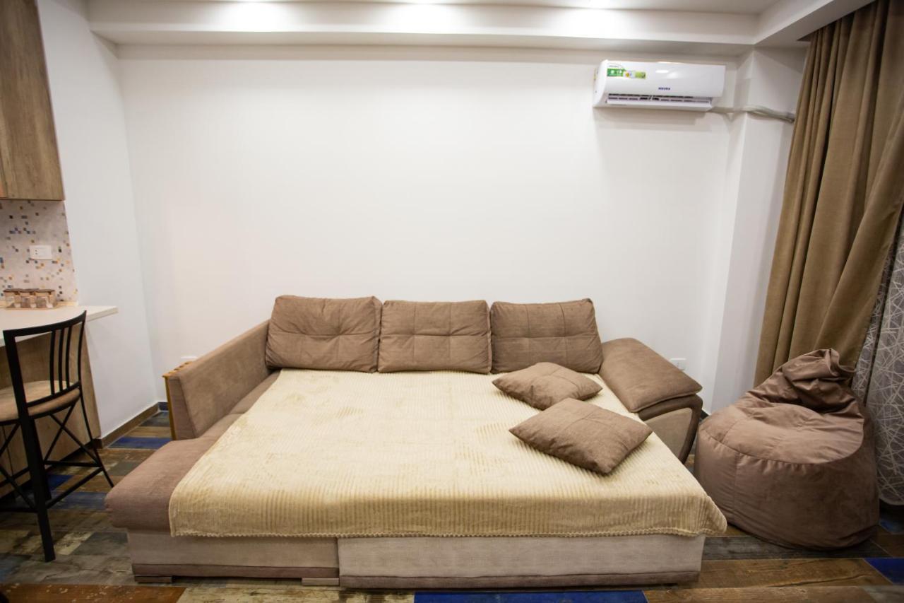 Fantastic Apartments Near Republic Square, Perfect Location, Mystreet Company Jerevan Buitenkant foto