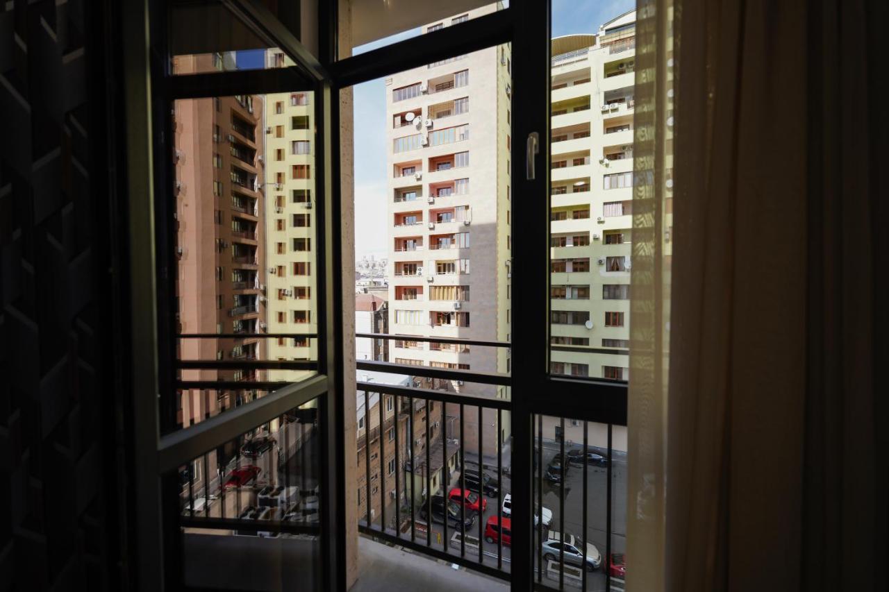 Fantastic Apartments Near Republic Square, Perfect Location, Mystreet Company Jerevan Buitenkant foto