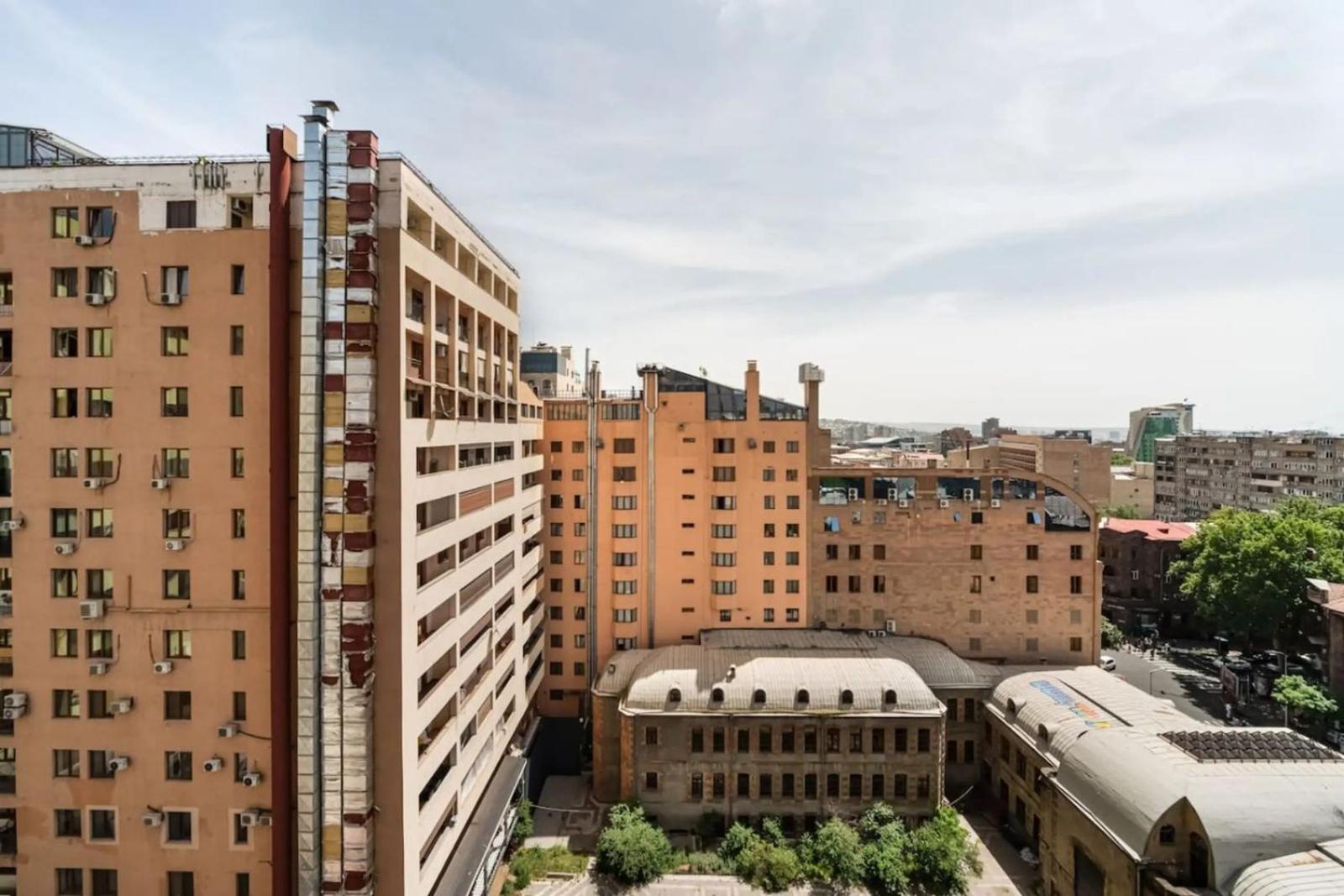 Fantastic Apartments Near Republic Square, Perfect Location, Mystreet Company Jerevan Buitenkant foto