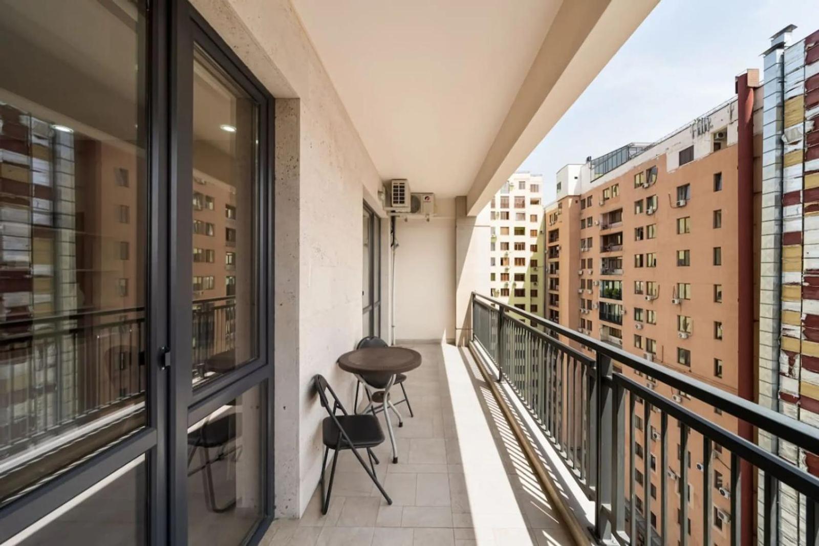 Fantastic Apartments Near Republic Square, Perfect Location, Mystreet Company Jerevan Buitenkant foto