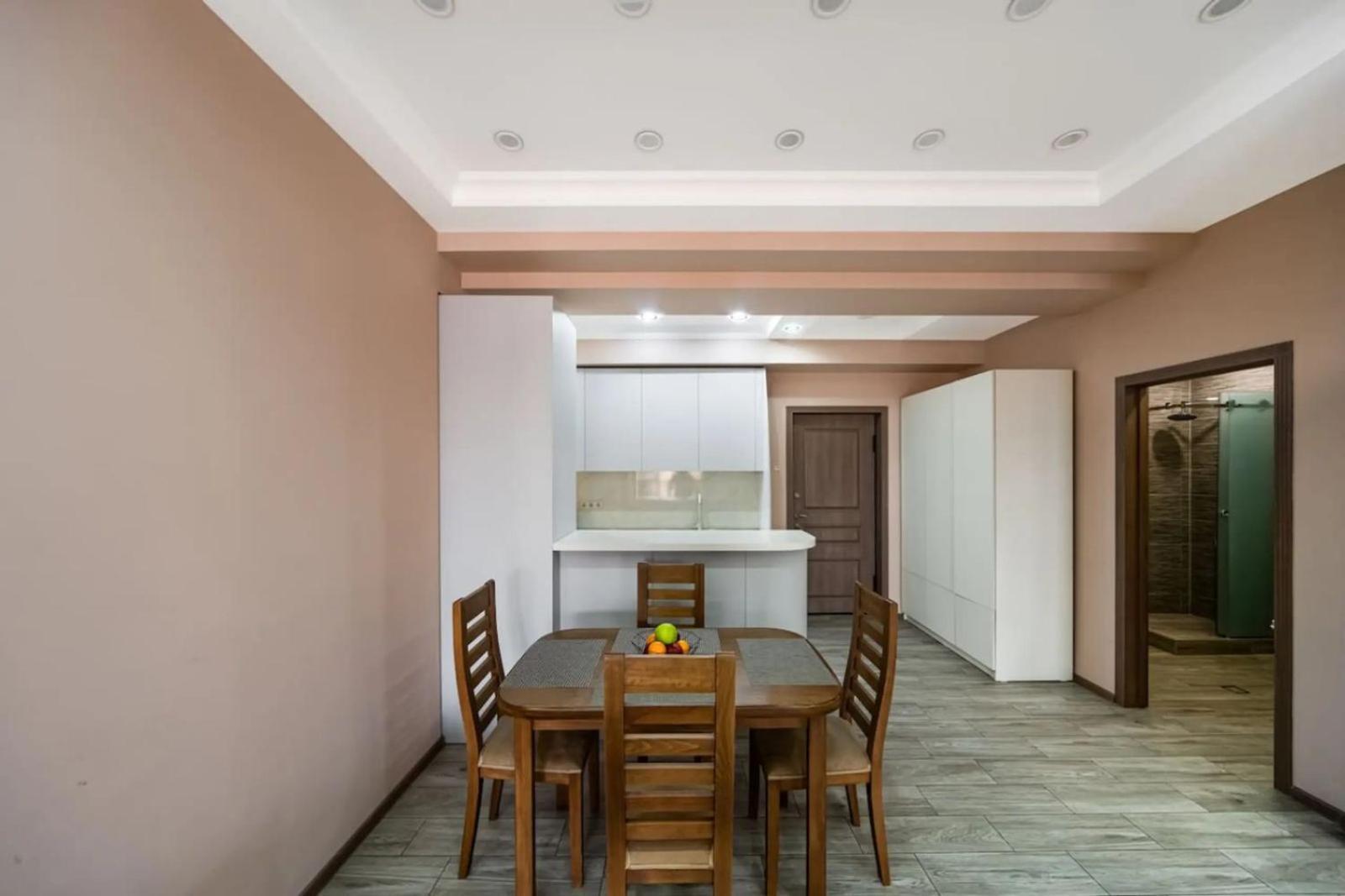 Fantastic Apartments Near Republic Square, Perfect Location, Mystreet Company Jerevan Buitenkant foto