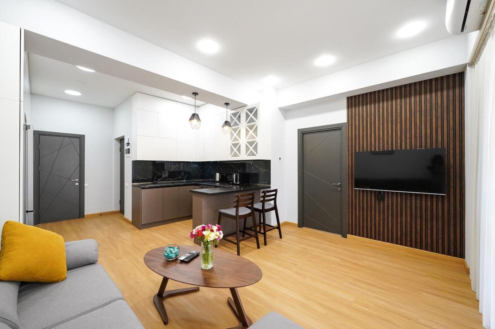 Fantastic Apartments Near Republic Square, Perfect Location, Mystreet Company Jerevan Buitenkant foto