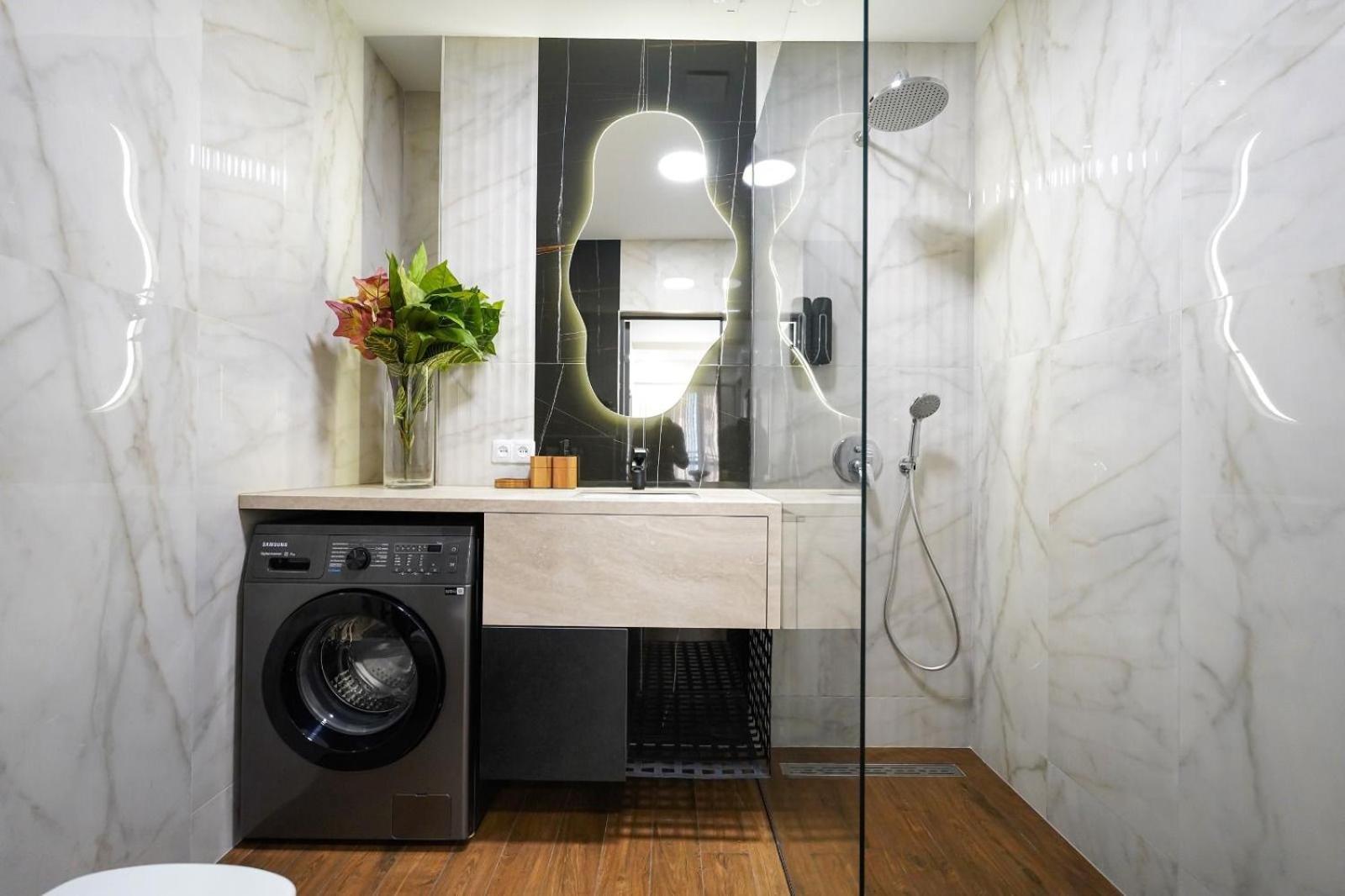 Fantastic Apartments Near Republic Square, Perfect Location, Mystreet Company Jerevan Buitenkant foto
